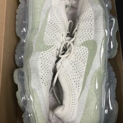 Nike Vapormax  Size 13