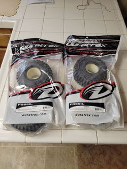 Duratrax DTX5648 SCX6 Fossil Front/Rear 2.9" Crawler Tires For Axial SCX6 (Pack of 4)