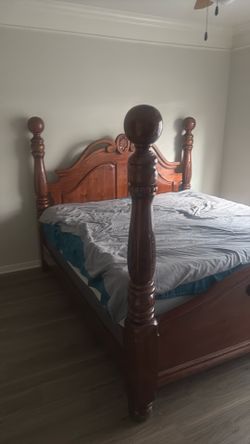 King size bed and dresser