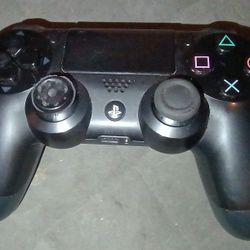 PlayStation 4 Controller 
