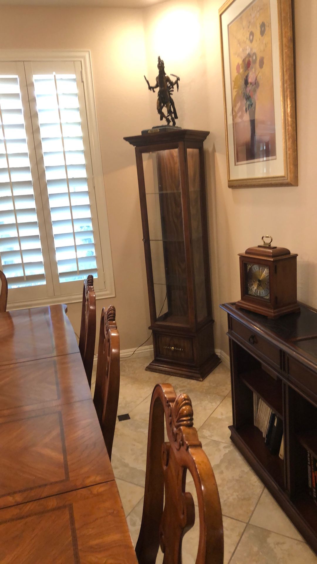 70” High Curio Cabinet Sit Light And 4 Glass Shelves