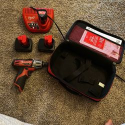 Milwaukee Compact Drill - batteries - Charger