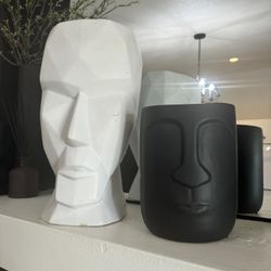 Vases / Planters / Decorations 