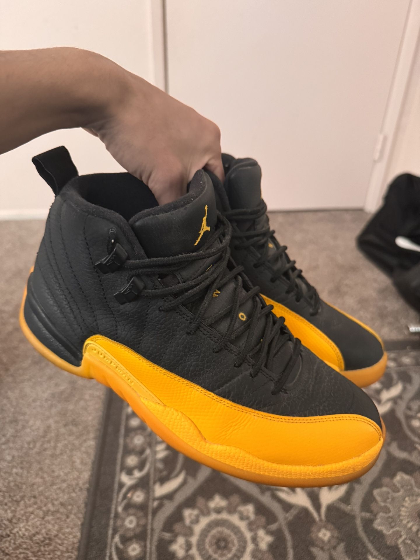 Retro Jordan 12: University Gold
