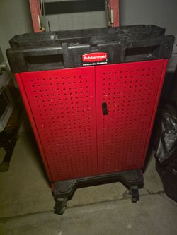 Rubbermaid Commercial Heavy-Duty Ladder Workstation Cart with Cabinet (FG9T5800BLA)