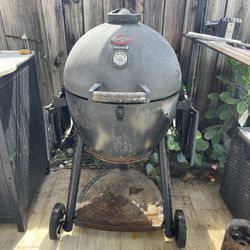 Akron Kamado BBQ 