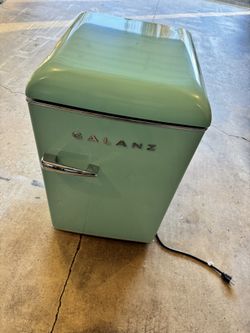 Retro Style Mini Fridge