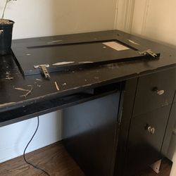 Desk/ Tv Stand 