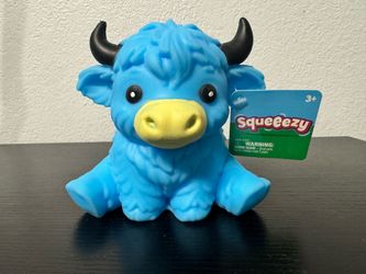 Cow squeeezy  (Authentic) -needoh/squeezy toy