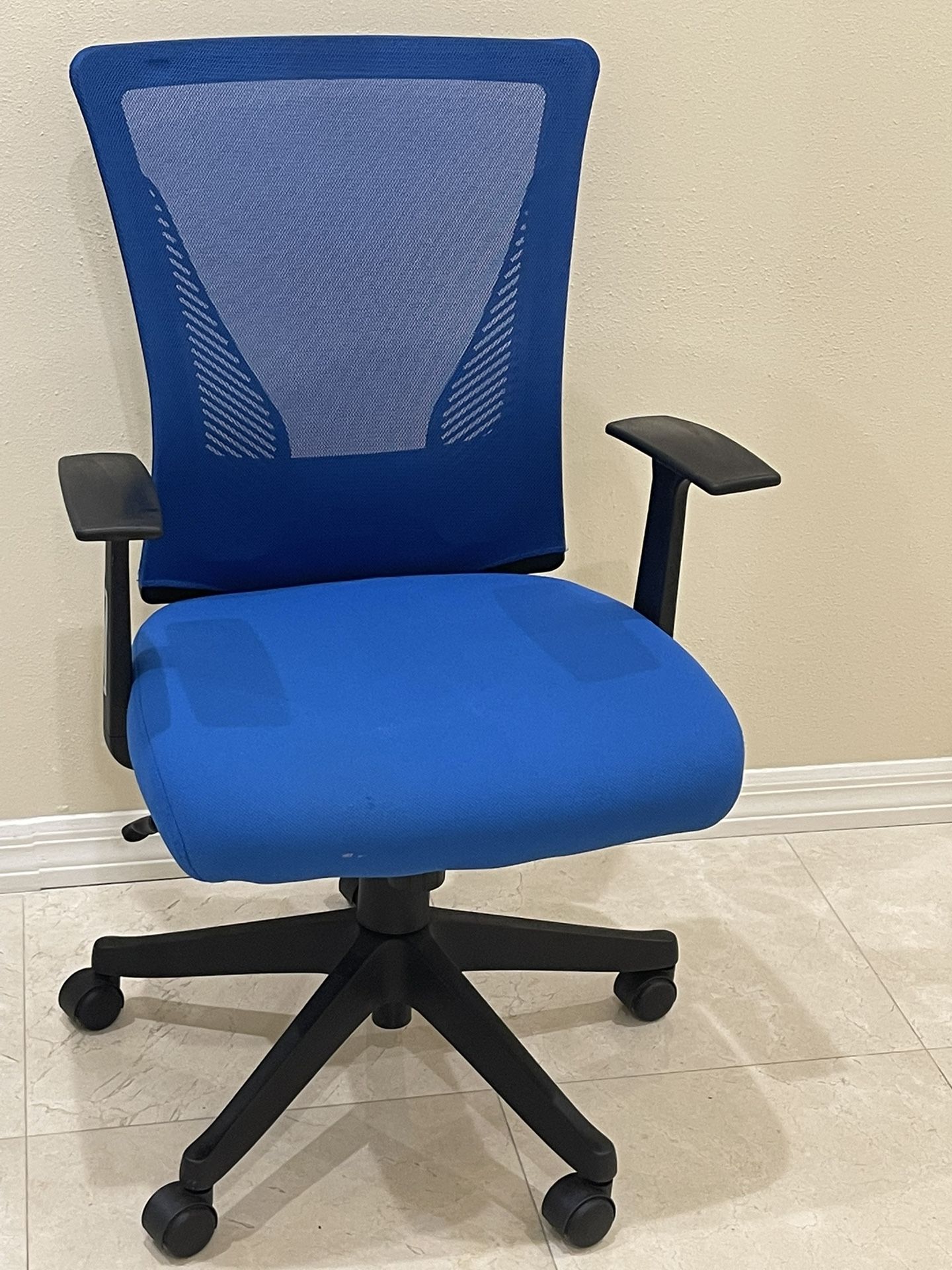 Desk Chair- Almost New