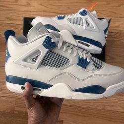 Jordan 4 Military Blue Size 11.5M