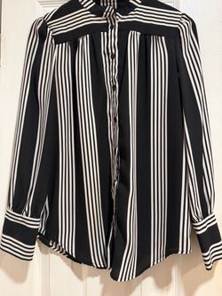 14th and Union puff sleeve women’s blouse