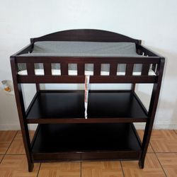 Changing Table/Dresser 