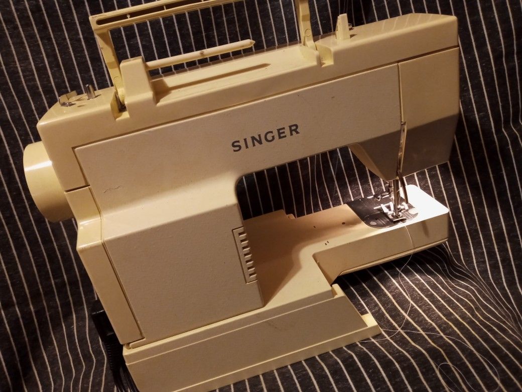 Singer Sewing Machine