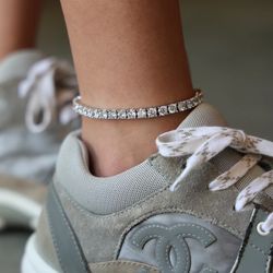 Brand: (GLD) Diamond Tennis Anklet in White Gold- 5mm 