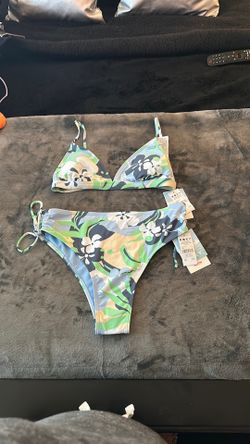 Roxy 2 piece swimsuit