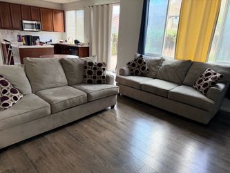2 full sized couches grey