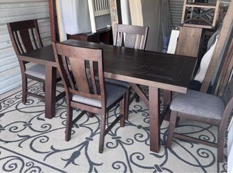 Dinning Table and Chairs