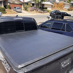 OEM 2016 - 2023 Toyota Tacoma 5ft Bed Soft Tonneau Cover