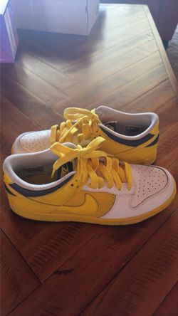 Women’s Nike Dunk Low size 8-Lakers!