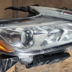 Pair Headlights For Nissan Altima