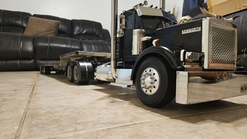 Stretched Tamiya Grand Hauler & Trailer