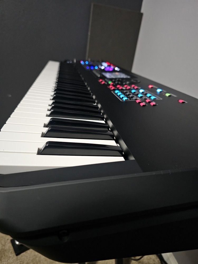 Yamaha Montage M7 Keyboard 