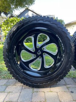 6 LUGS RIMS(RINES) & TIRES(LLANTAS) (6x5.5) Size: 35x12.50r22LT ‼️LIKE NEW‼️