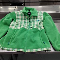 Mens green north face jacket Size Large 