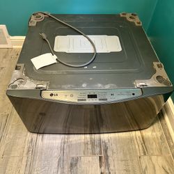 LG Sidekick 1-cu ft 27.0-in Graphite Steel Pedestal Washer