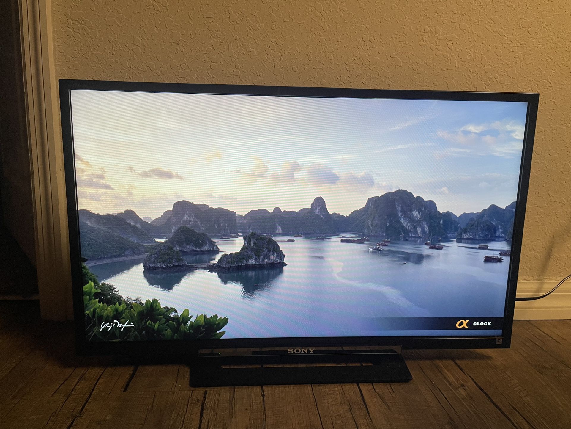 Sony KDL-32R400A Television for Sale in Jacksonville, FL - OfferUp