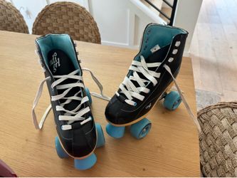 Candi Grl roller skates, barely used