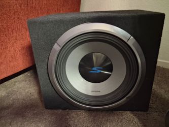 10 " Alpine Subwoffer. Brand new never used!