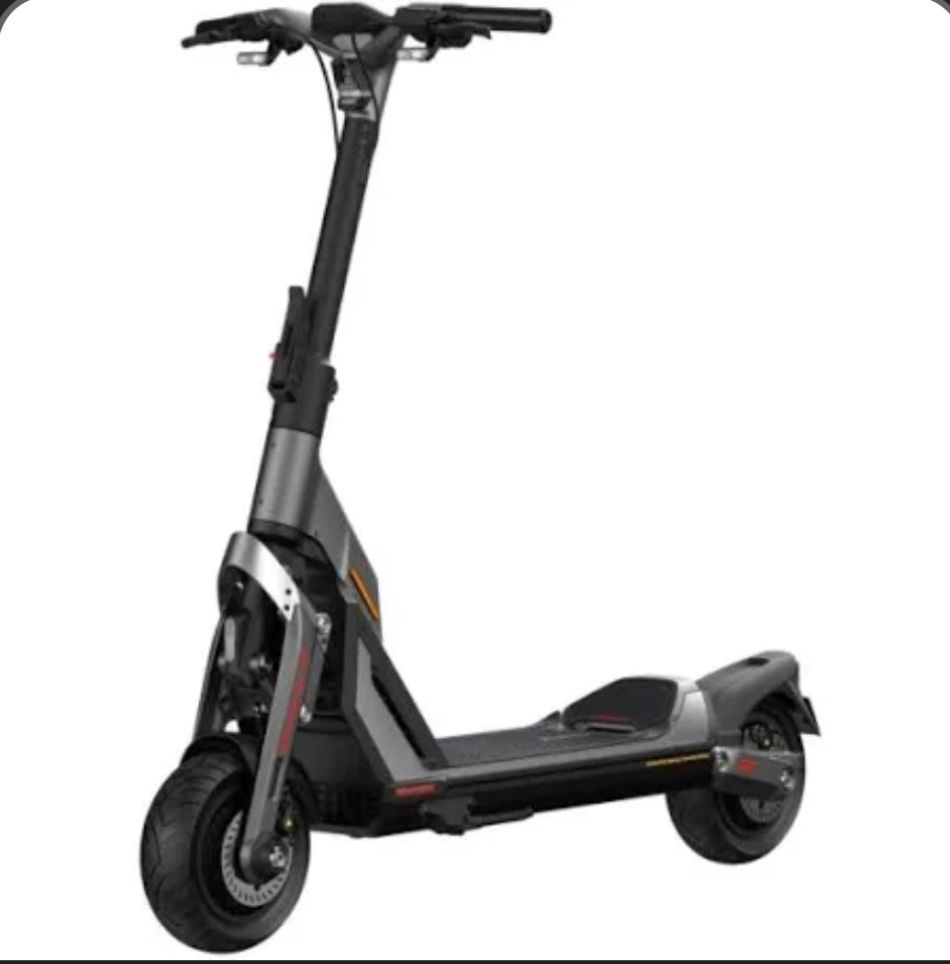 Segway Ninebot GT1 SuperScooter
