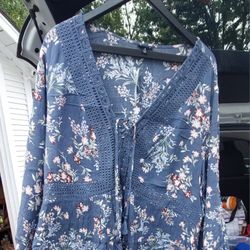 Adorable Long Sleeve Torrid Top