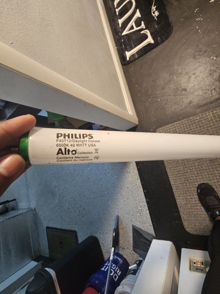 Phillips Light Bulbs F40 T12 Alto