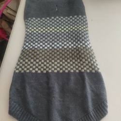 New Boots And Barley Dog Sweater $9
