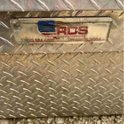 Diamonde plate tool box aluminum