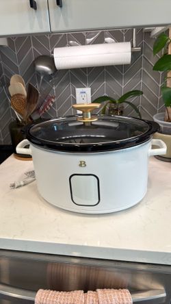 Crockpot and toaster