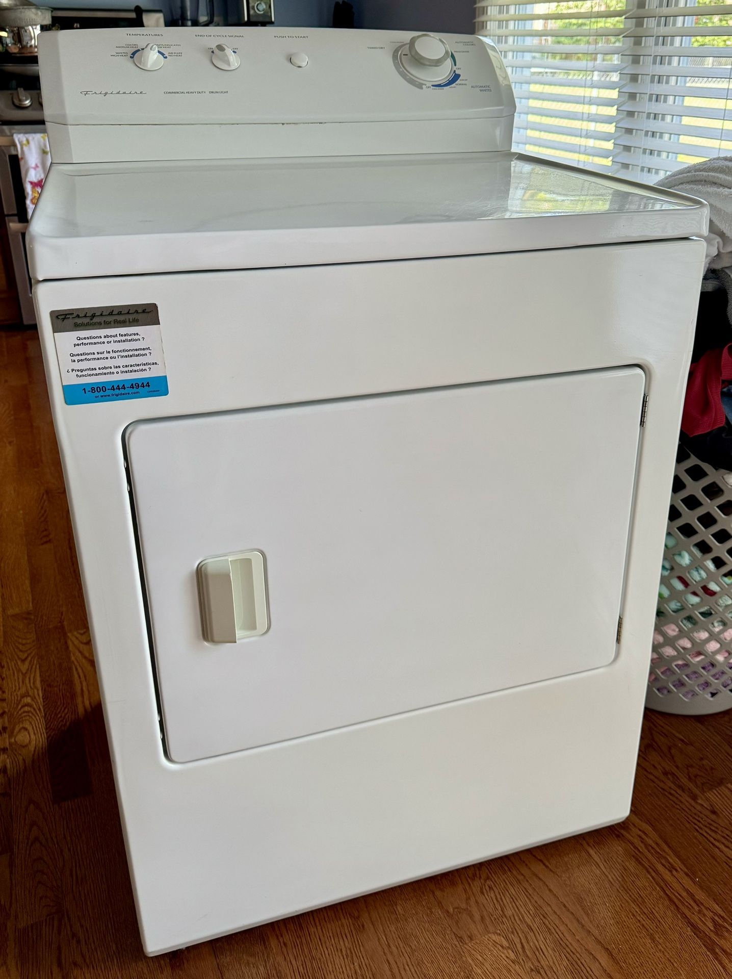 Frigidaire Electric Dryer for Sale in Bloomingdale, IL OfferUp