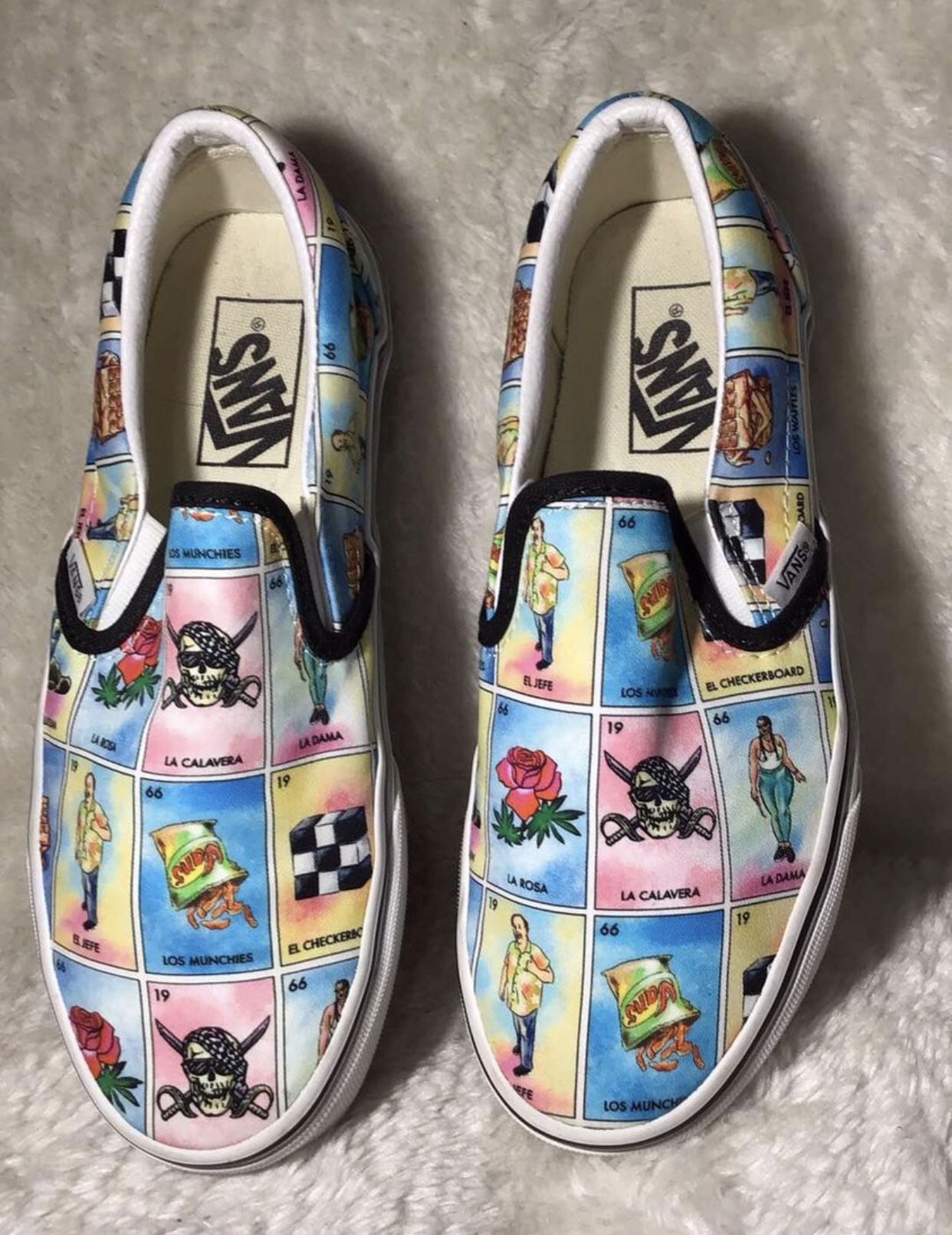 VANS CLASSIC SLIP ON “LOS VANS “LA LOTERÍA WOMEN SIZE 7/MENS SIZE 5.5