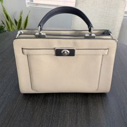 Coach Mercer Satchel 24 in Pebble Leather Purse Handbag
