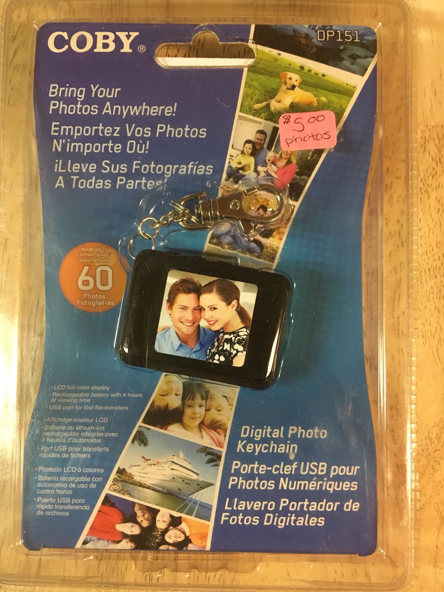 Coby digital photo keychain