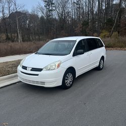 2004 Toyota Sienna