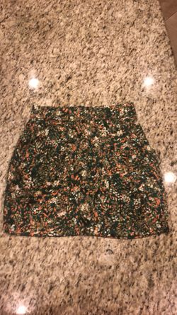Small new LUSH skirt mini women