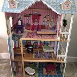 Kidkraft Doll House