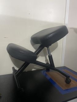 Black Kneeling Desk chair