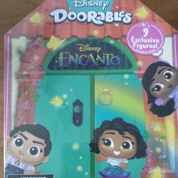 *Disney Doorables Encanto Collection Peek
