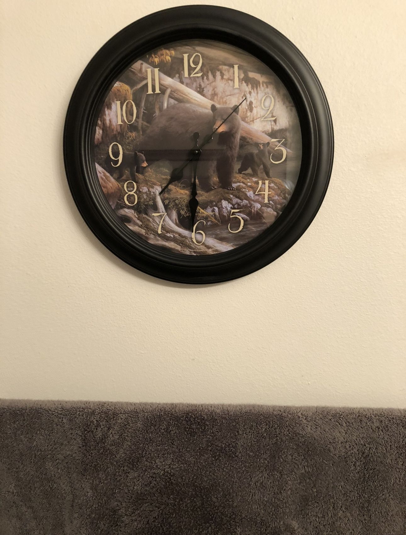 Bear clock