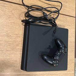 PS4 SLIM + CONTROLLER